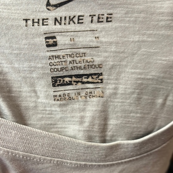 Nike Men's Gray Graphic T-Shirt - Picture 6 of 6